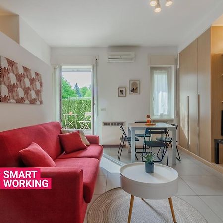 Anzani Modern Studio By Wonderful Italy Apartment Como Bagian luar foto