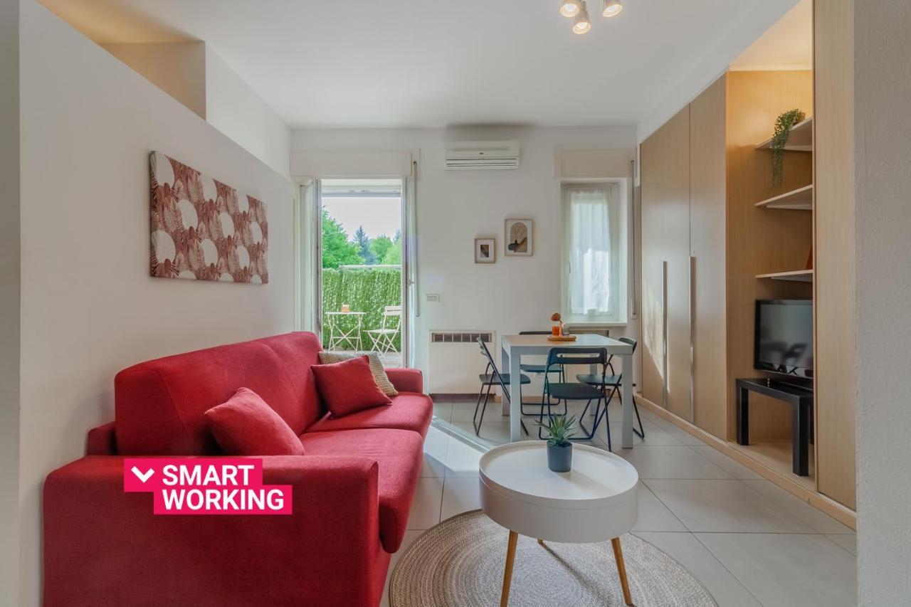 Anzani Modern Studio By Wonderful Italy Apartment Como Bagian luar foto